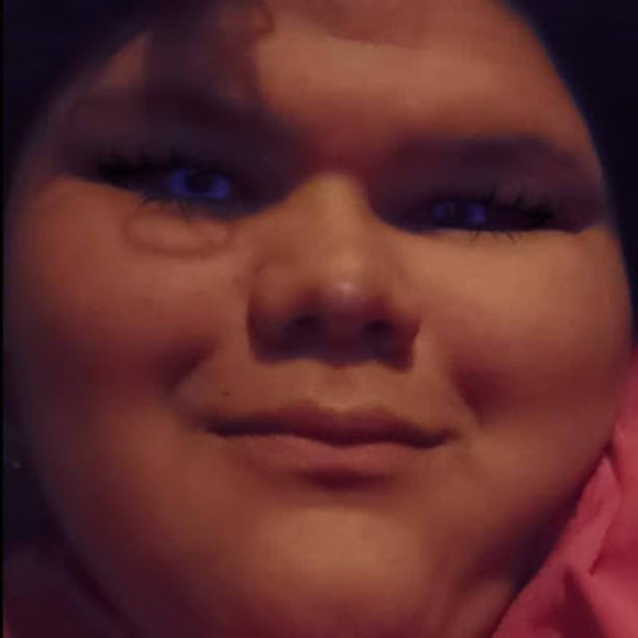 Meet your Posher, Julia - Picture 1 of 1